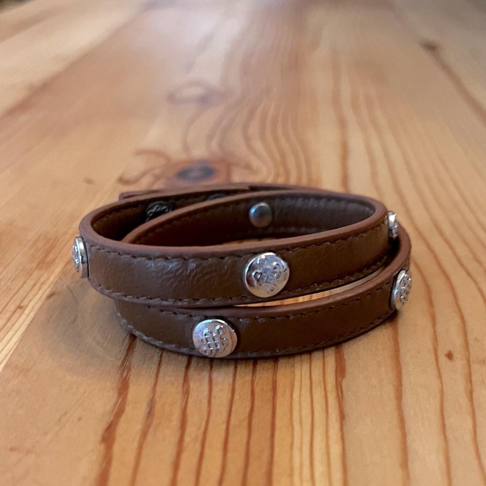 Guang Tong leather silver wrap bracelet